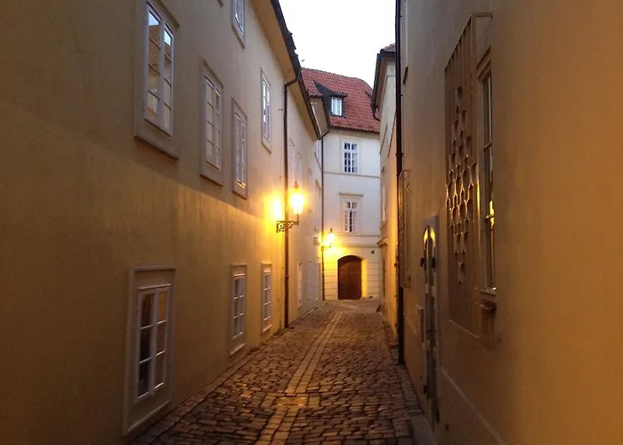 Old Town Basement Апартаменты Прага