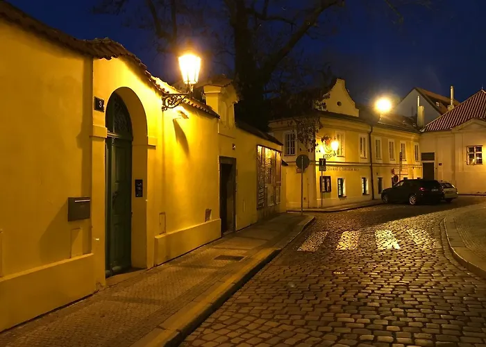 Апартаменты Old Town Basement Прага